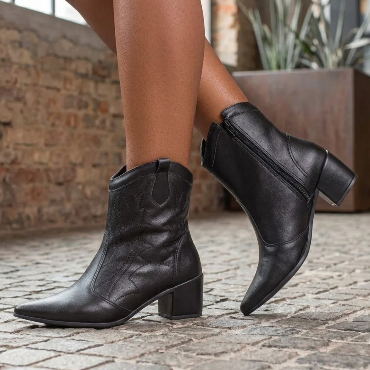 Bota Texana Feminina de Couro