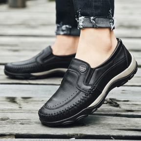 Tênis Masculino Slip On Confortável De Couro